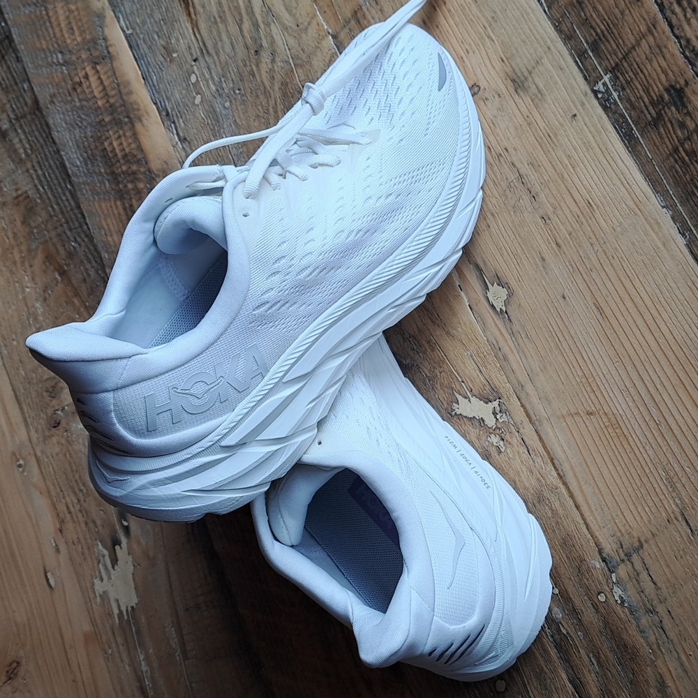 Hoka Clifton 8 1121375 WWH US women's size 10.5D